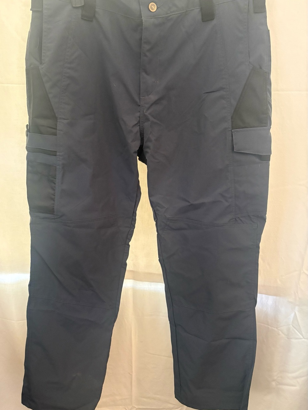 Men's Cargo Pants in Navy - Functional Everyday Wear